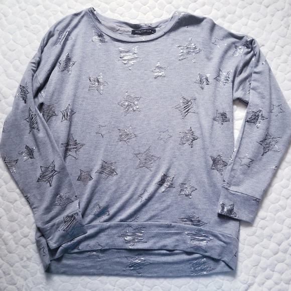 Wildfox Tops - Wildfox long sleeve shirt light weight sweater